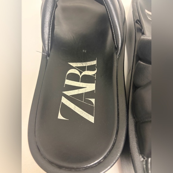 ZARA black Faux Leather Puffer Strappy Platform Slides Sandals size EU 39 - Picture 6 of 13